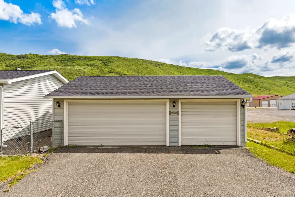 124 Broadway Avenue E Highwood MT 59450