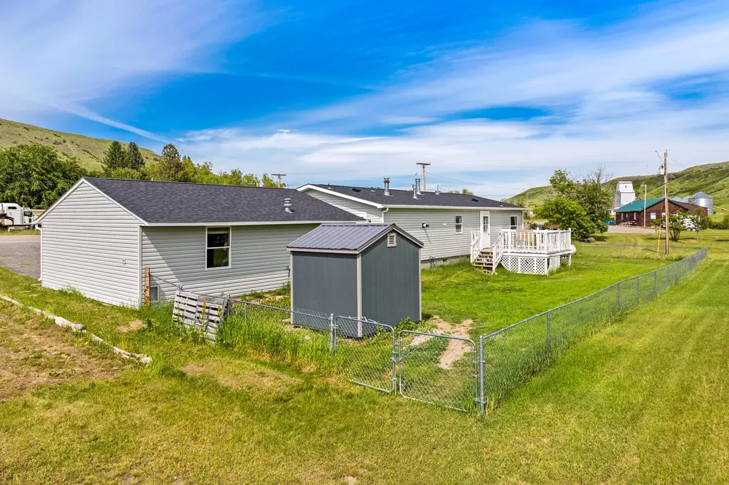 124 Broadway Avenue E Highwood MT 59450