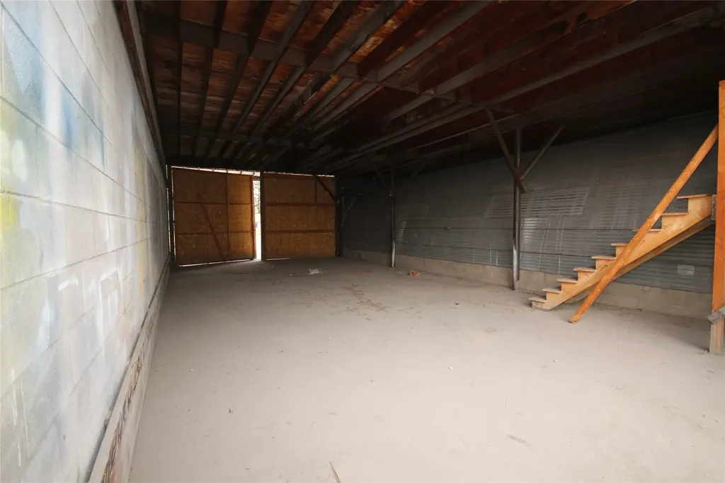1533 Mt Highway 35 Kalispell MT 59901