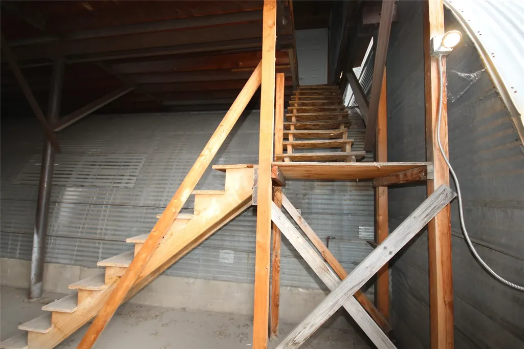 1533 Mt Highway 35 Kalispell MT 59901