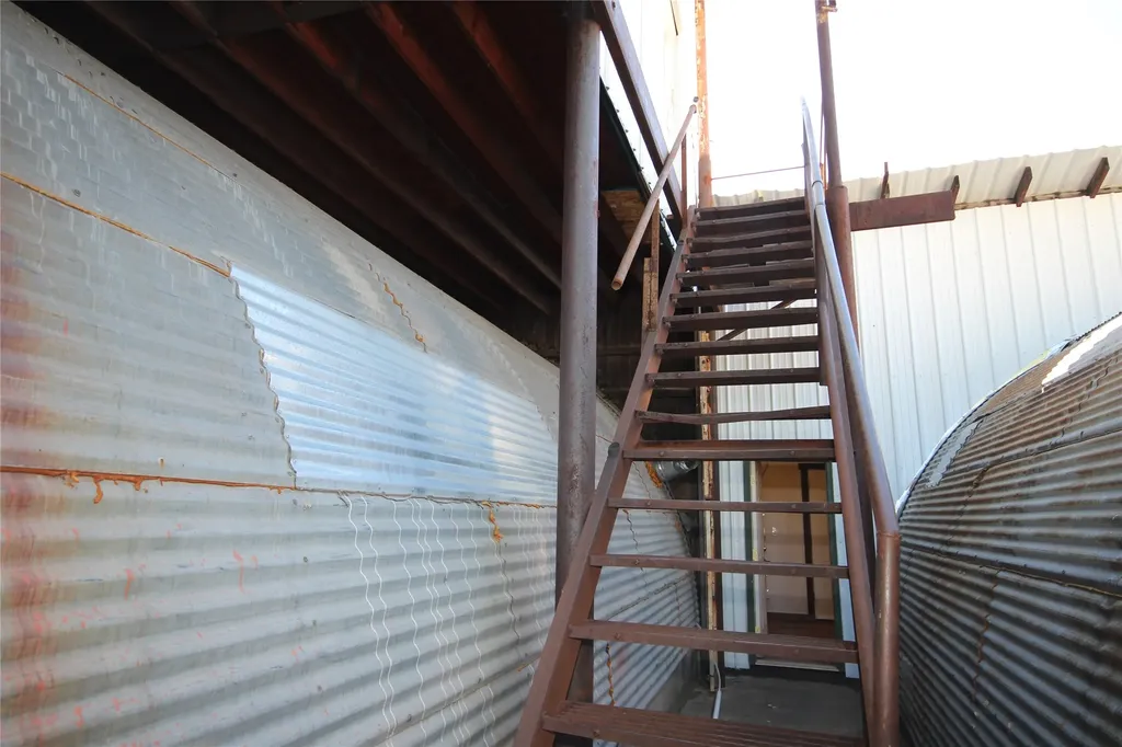 1533 Mt Highway 35 Kalispell MT 59901