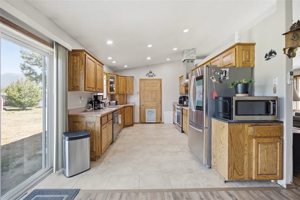 116 Mountain View Drive Victor MT 59875
