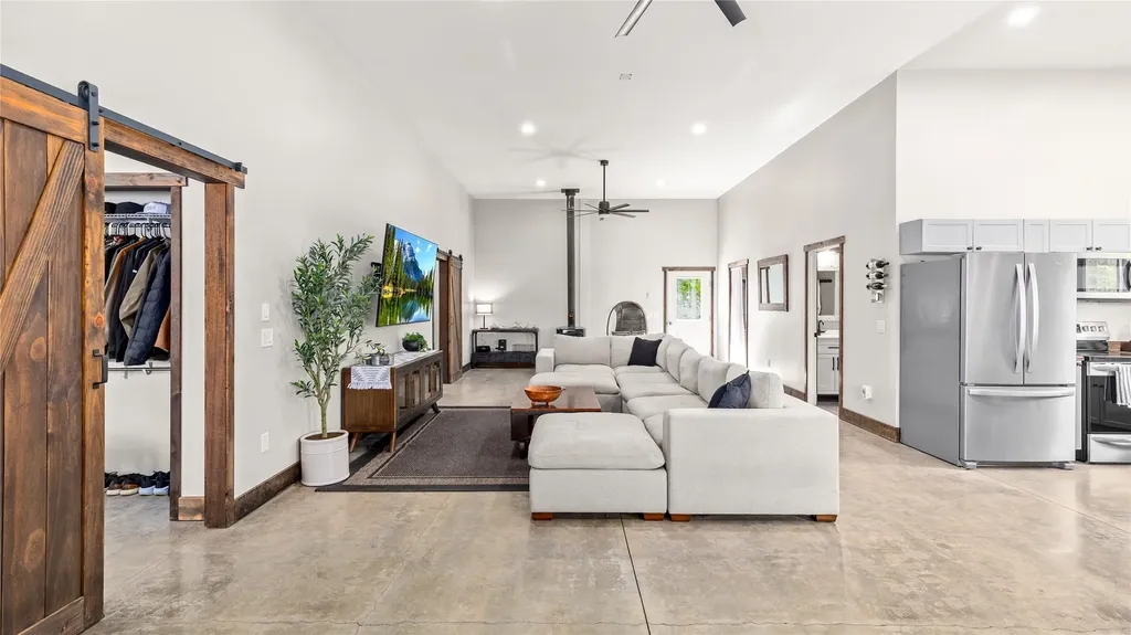 184 Longrider Lane Lakeside MT 59922