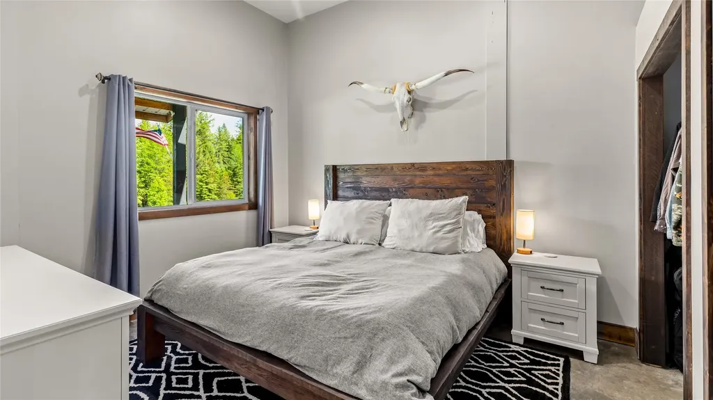184 Longrider Lane Lakeside MT 59922