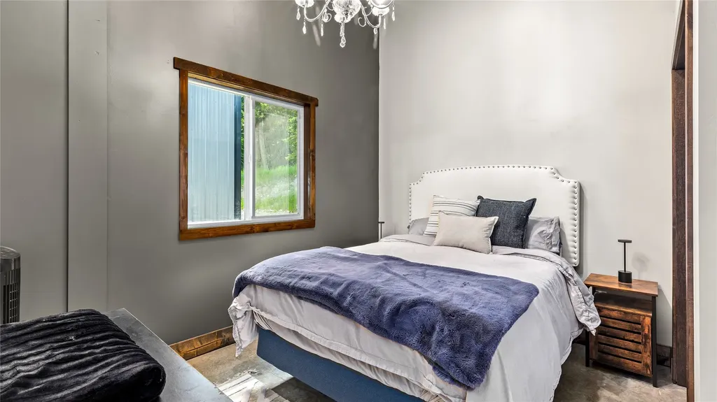 184 Longrider Lane Lakeside MT 59922