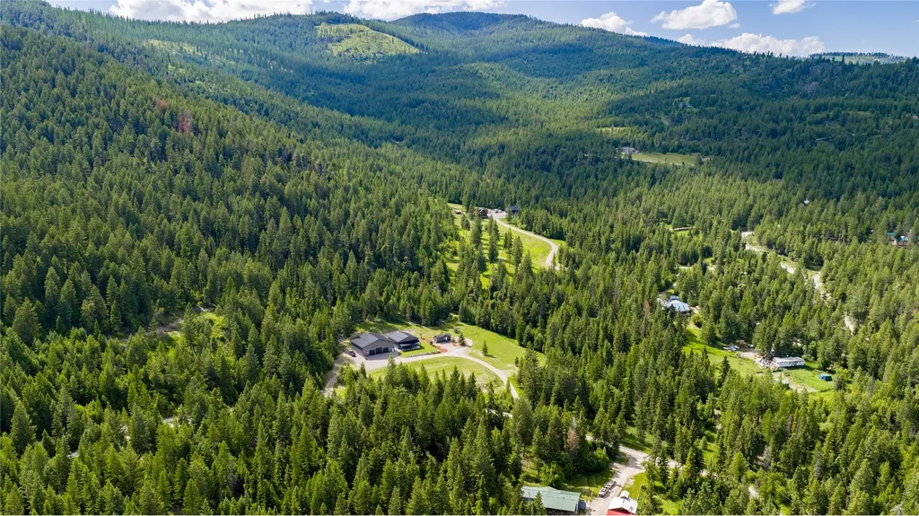 184 Longrider Lane Lakeside MT 59922