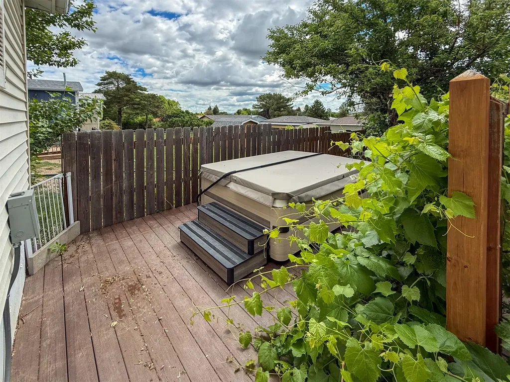 968 Avenue D NW Great Falls MT 59404