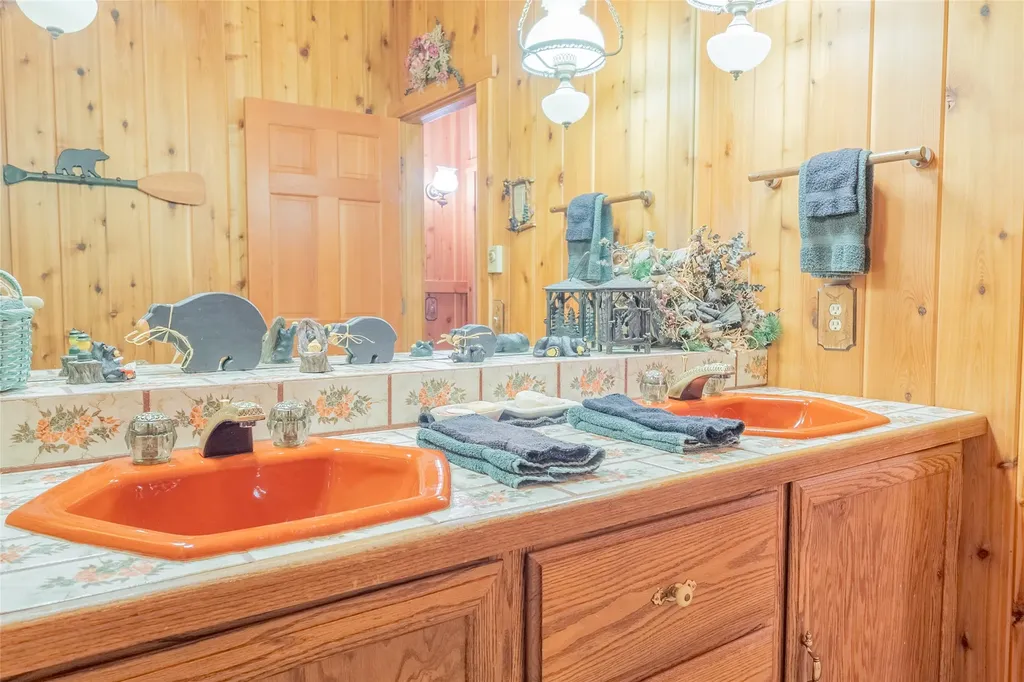 2133 Lost Horse Trail Hamilton MT 59840