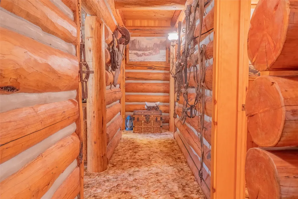 2133 Lost Horse Trail Hamilton MT 59840