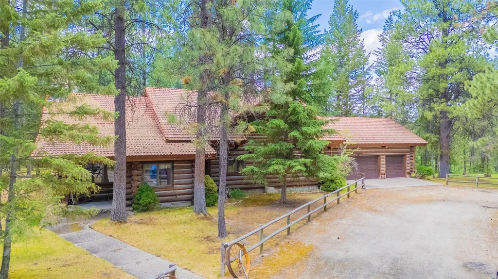 2133 Lost Horse Trail Hamilton MT 59840