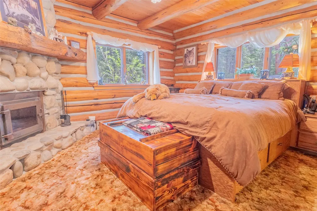 2133 Lost Horse Trail Hamilton MT 59840