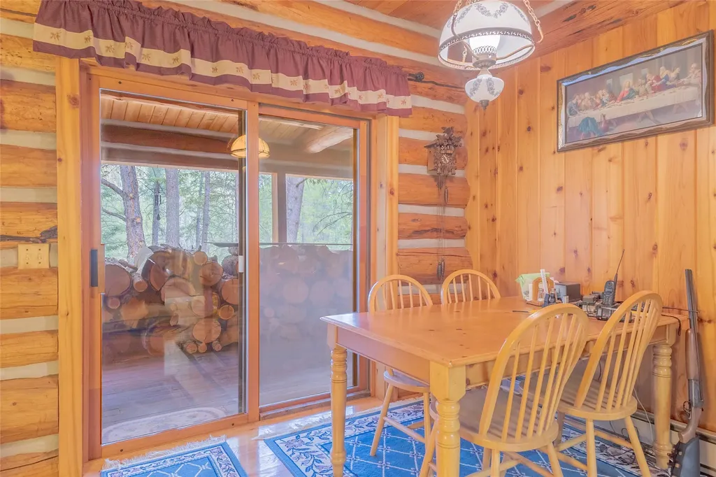 2133 Lost Horse Trail Hamilton MT 59840