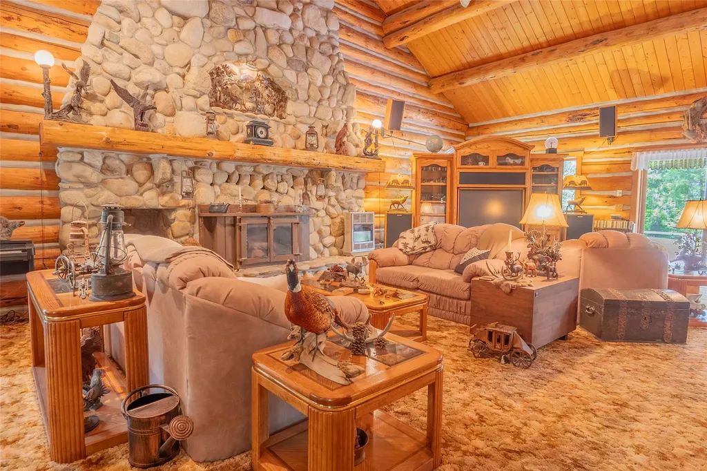 2133 Lost Horse Trail Hamilton MT 59840