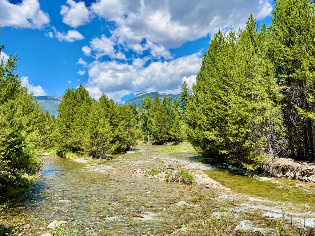 2133 Lost Horse Trail Hamilton MT 59840
