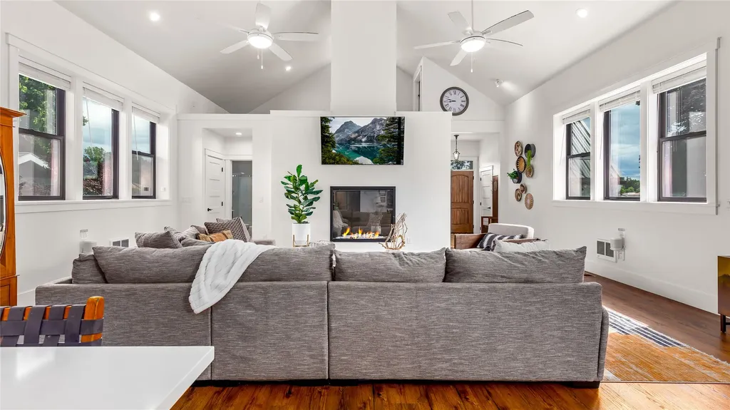 503 4th Avenue E Polson MT 59860