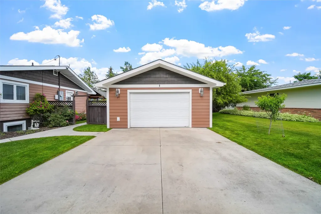 1321 8th Avenue E Kalispell MT 59901