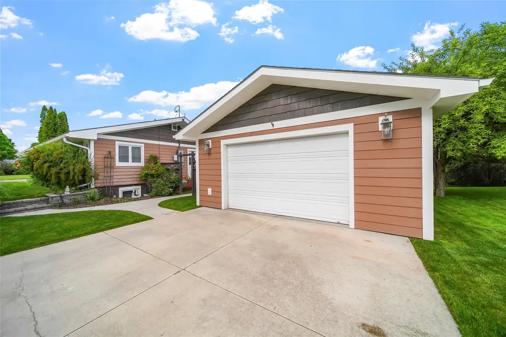 1321 8th Avenue E Kalispell MT 59901