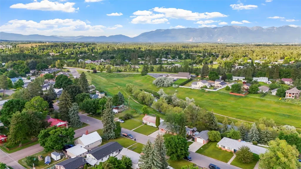 1321 8th Avenue E Kalispell MT 59901