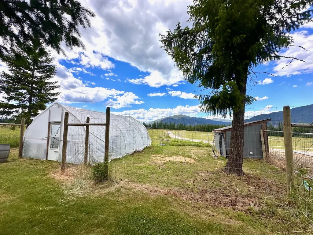 95 Triple J Loop Trout Creek MT 59874