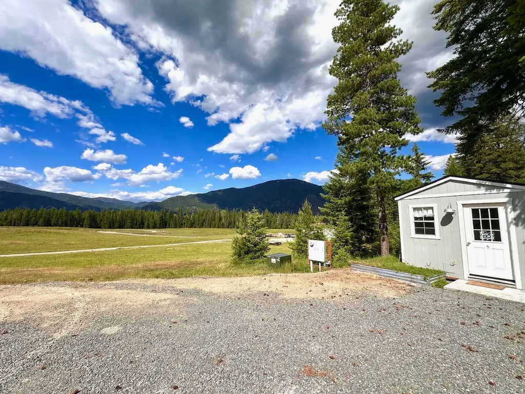95 Triple J Loop Trout Creek MT 59874