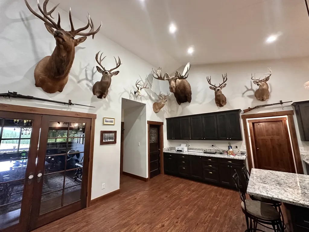 95 Triple J Loop Trout Creek MT 59874