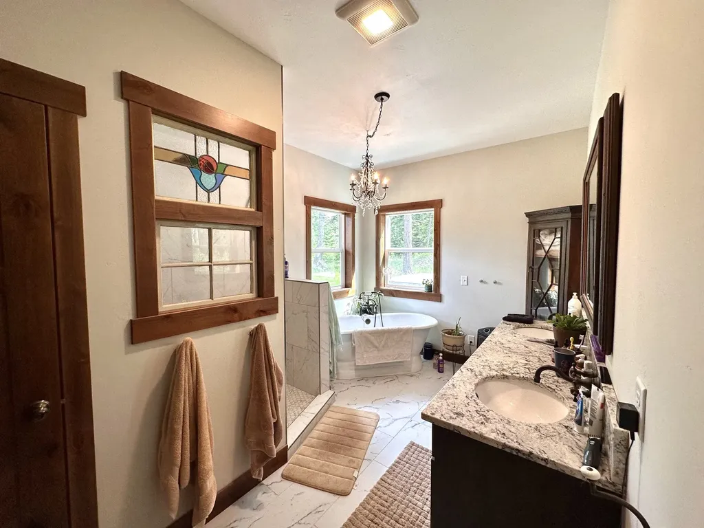 95 Triple J Loop Trout Creek MT 59874
