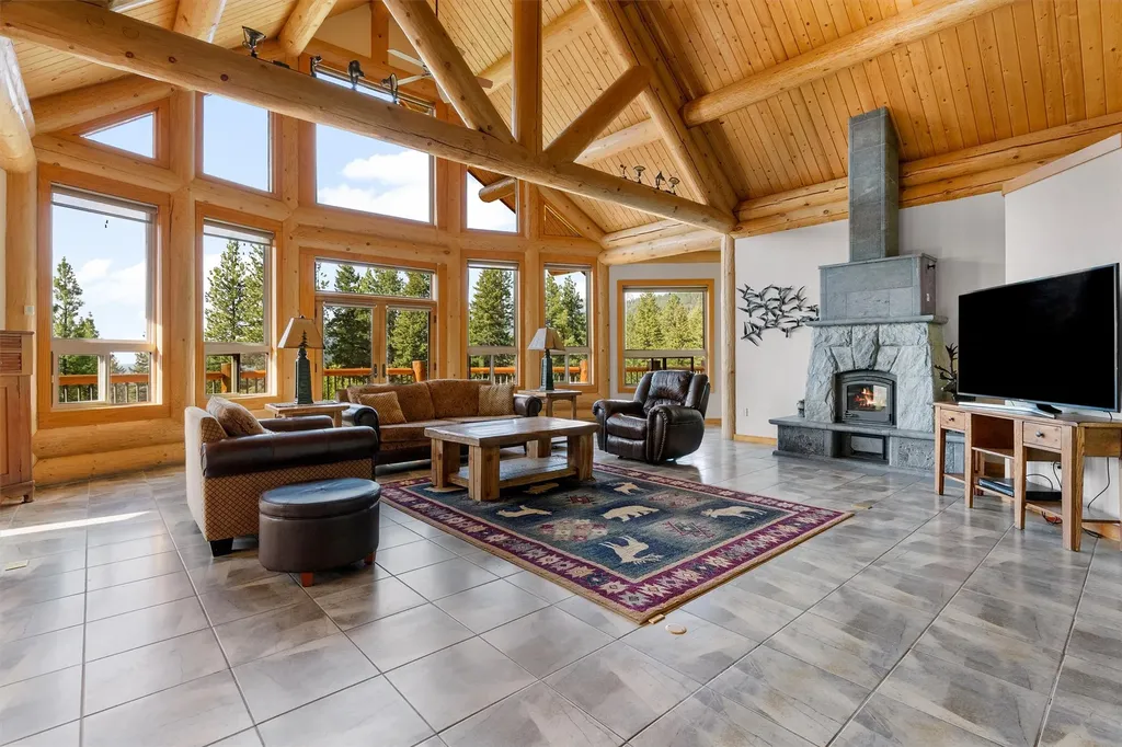 956 & 952 Falling Star Road Victor MT 59875