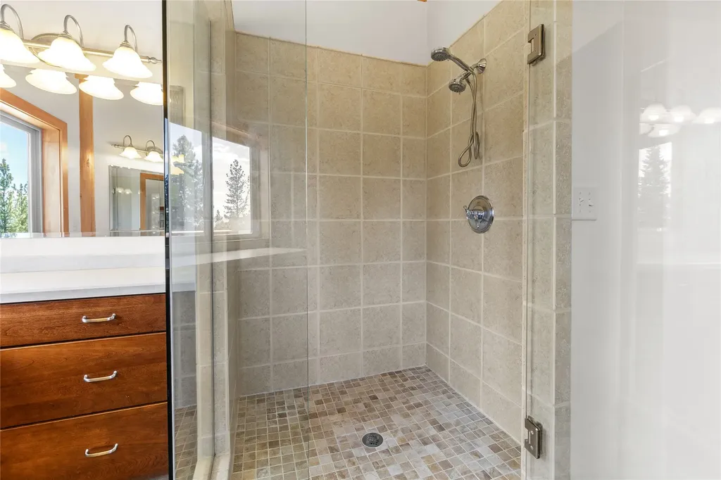 956 & 952 Falling Star Road Victor MT 59875