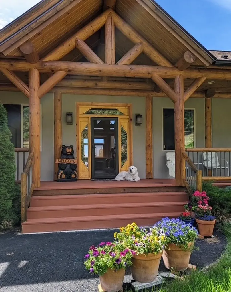 956 & 952 Falling Star Road Victor MT 59875