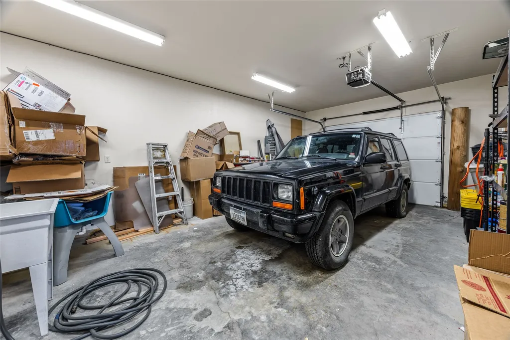 956 & 952 Falling Star Road Victor MT 59875
