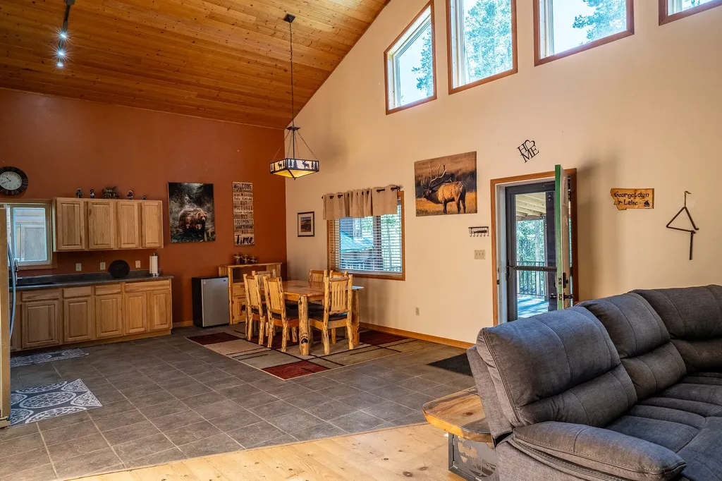 23 Lodgepole Lane W Anaconda MT 59711