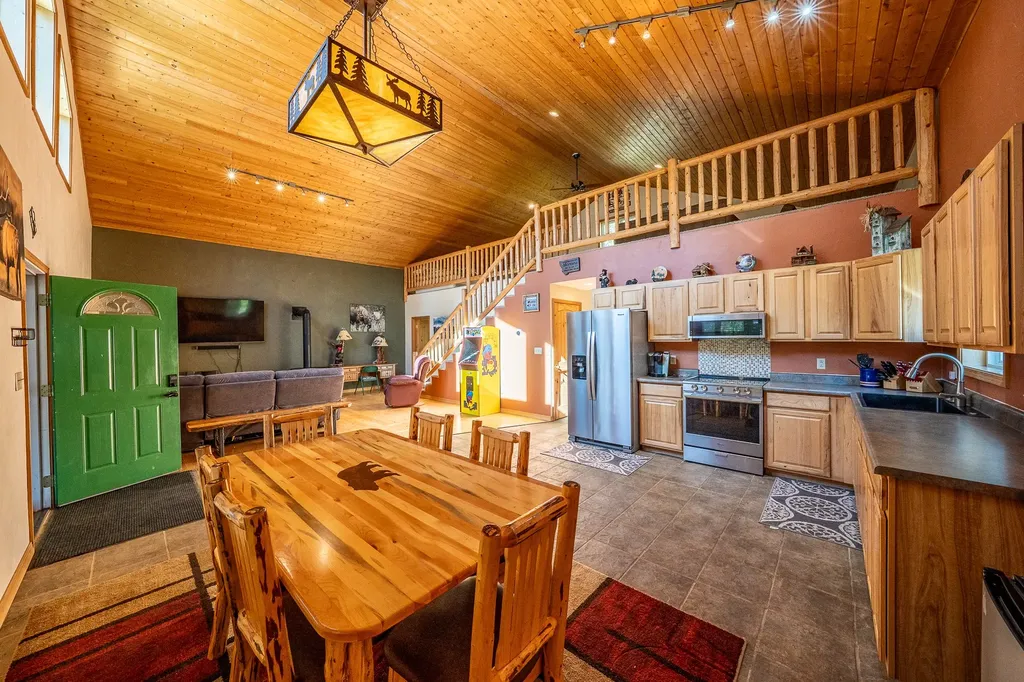 23 Lodgepole Lane W Anaconda MT 59711