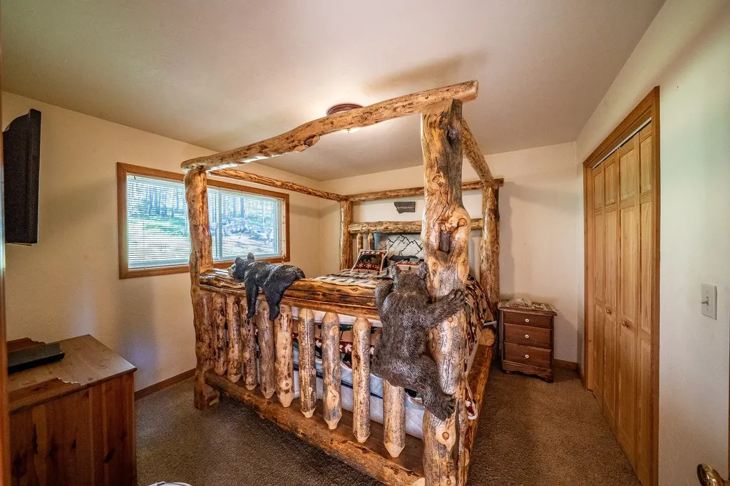 23 Lodgepole Lane W Anaconda MT 59711