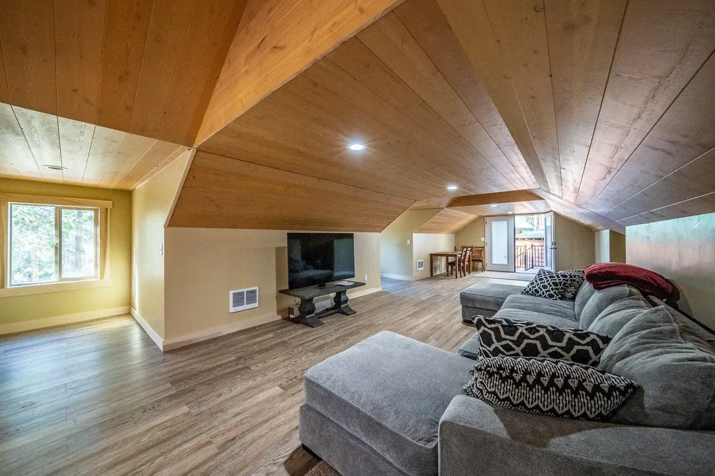 23 Lodgepole Lane W Anaconda MT 59711