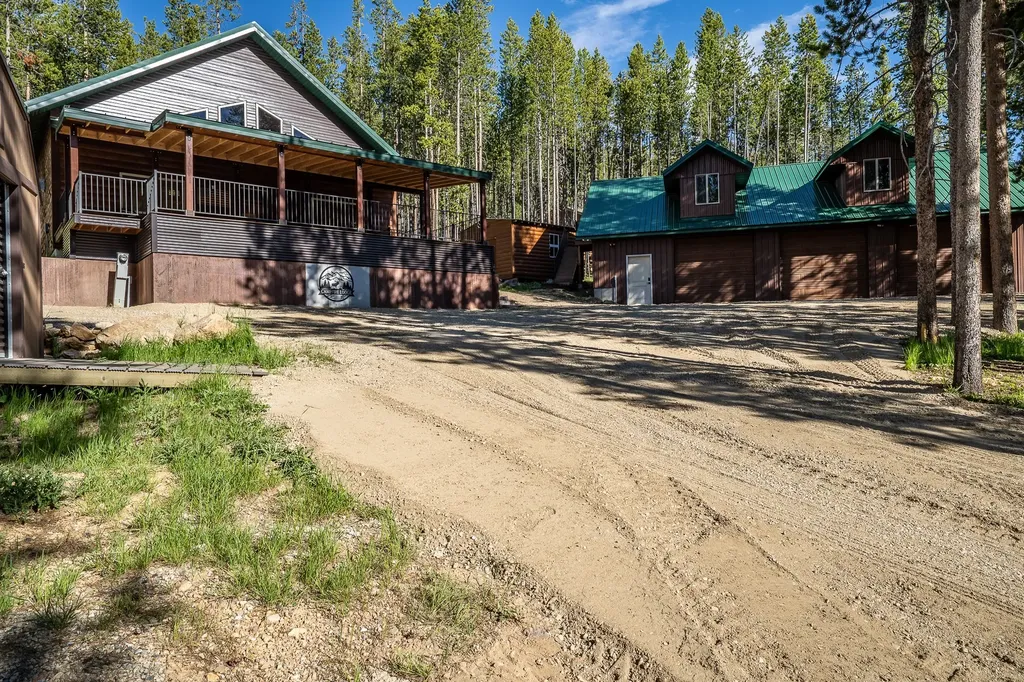 23 Lodgepole Lane W Anaconda MT 59711