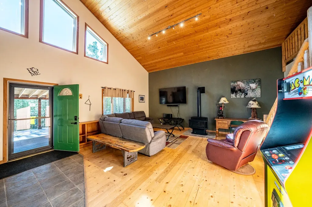 23 Lodgepole Lane W Anaconda MT 59711