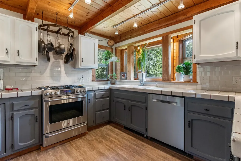 729 Sheafman Creek Road Hamilton MT 59840