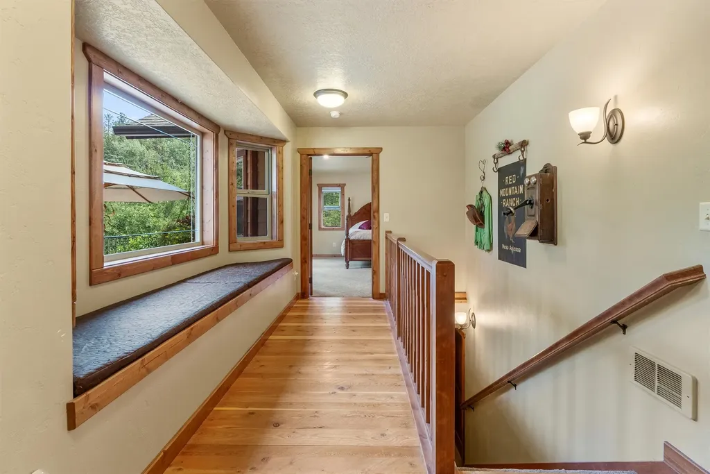 729 Sheafman Creek Road Hamilton MT 59840