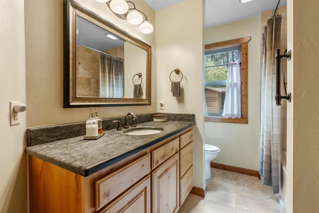 729 Sheafman Creek Road Hamilton MT 59840