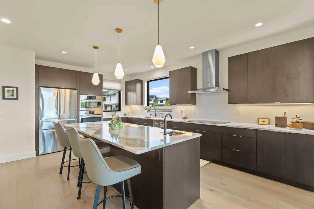 1832 Ryun Sun Way Bozeman MT 59718