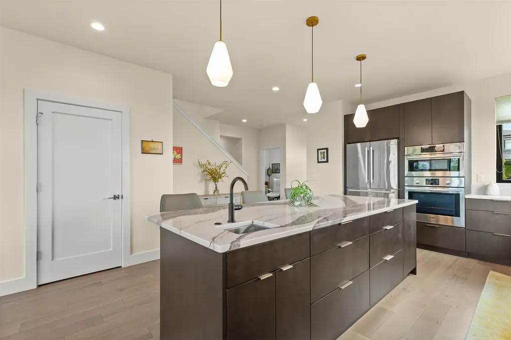 1832 Ryun Sun Way Bozeman MT 59718