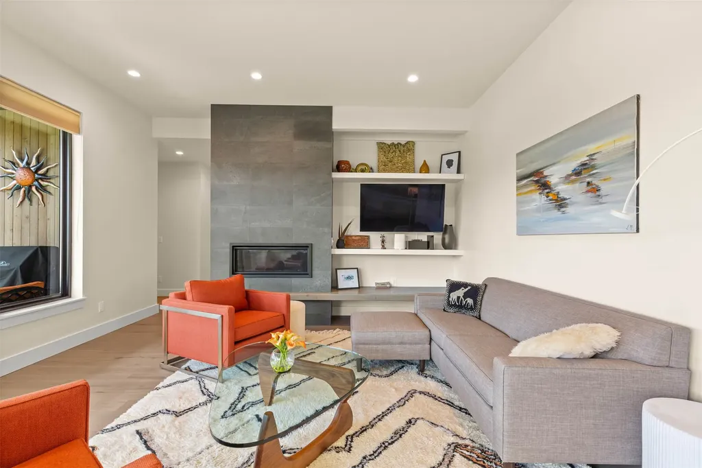 1832 Ryun Sun Way Bozeman MT 59718
