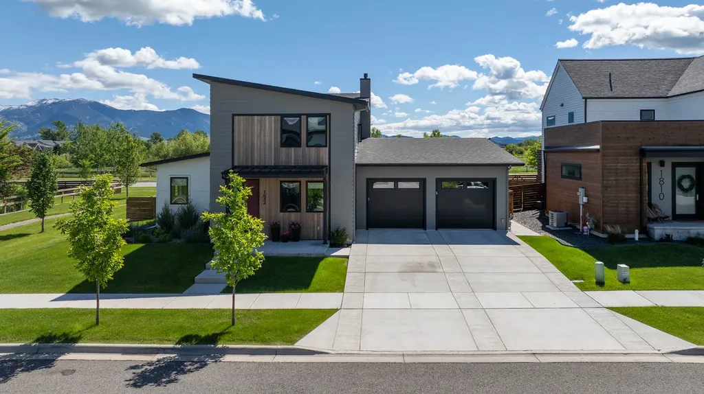 1832 Ryun Sun Way Bozeman MT 59718