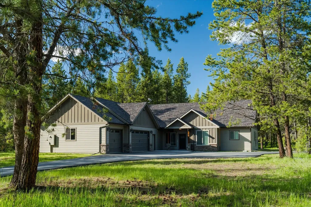 9343 Us Hwy 2 W Marion MT 59925