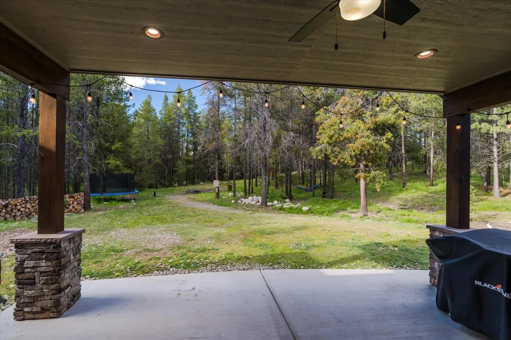 9343 Us Hwy 2 W Marion MT 59925