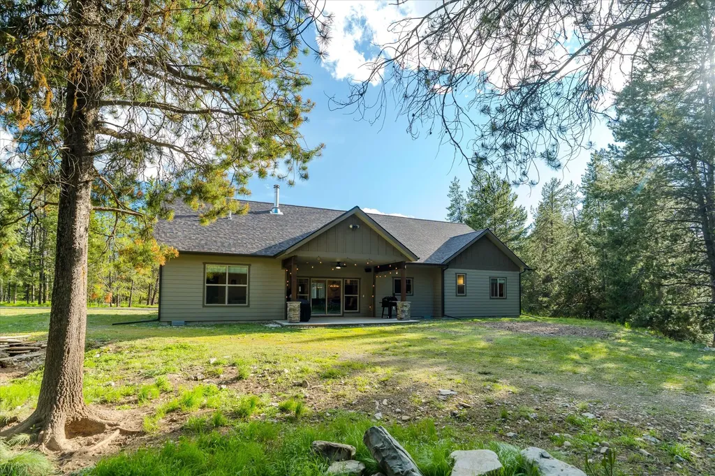 9343 Us Hwy 2 W Marion MT 59925