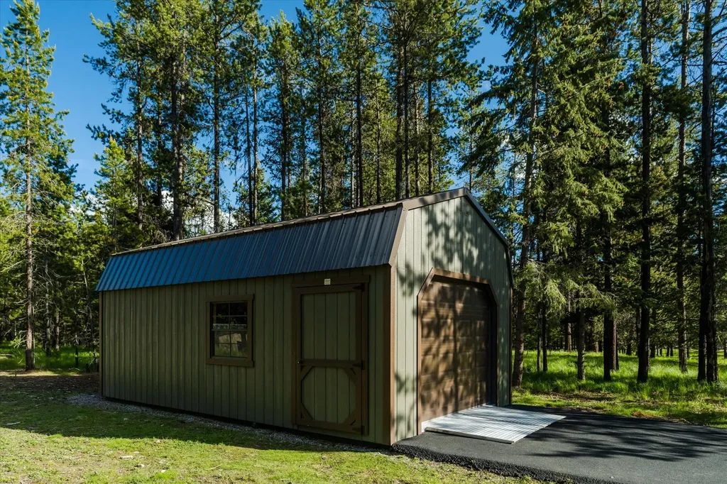9343 Us Hwy 2 W Marion MT 59925