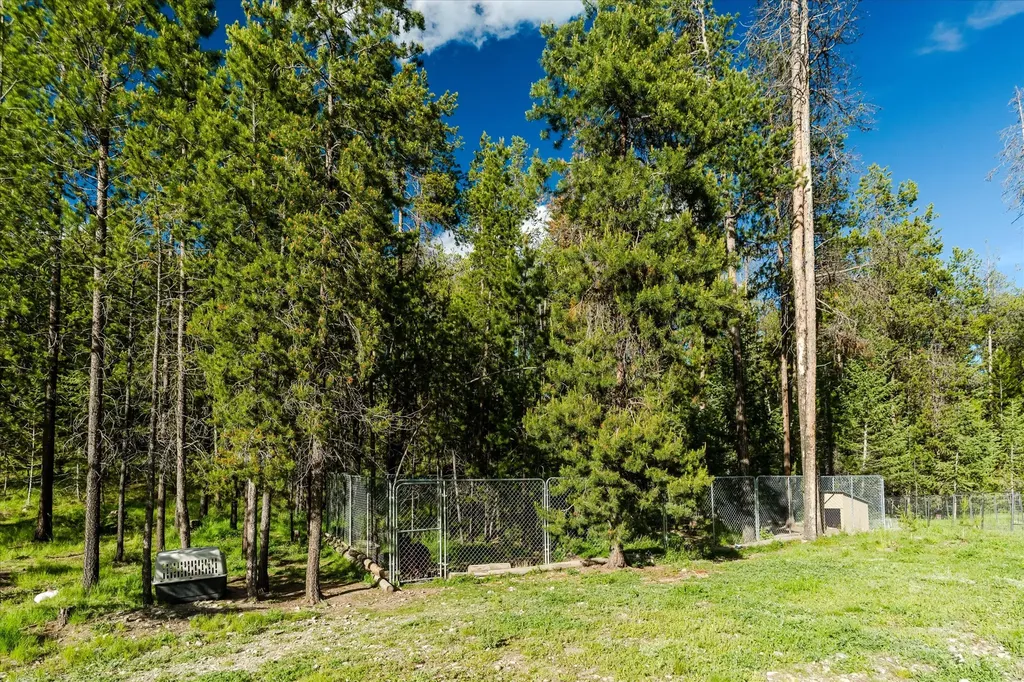 9343 Us Hwy 2 W Marion MT 59925