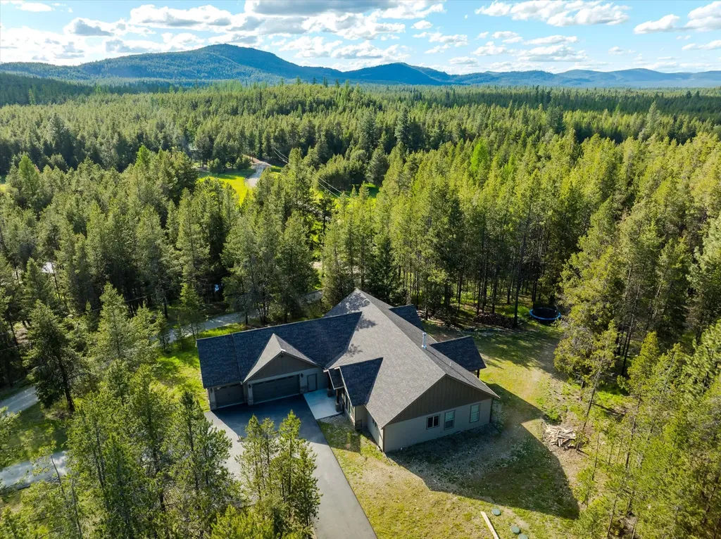 9343 Us Hwy 2 W Marion MT 59925