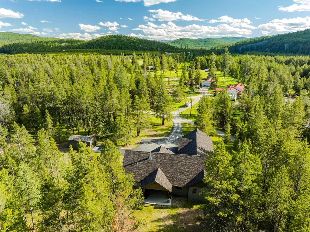 9343 Us Hwy 2 W Marion MT 59925